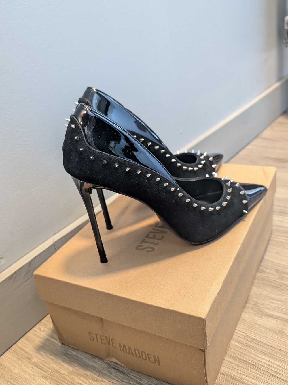 Steve Madden Black Patent & Suede Spike-Trim Stiletto Pumps Blaise Black Mult
